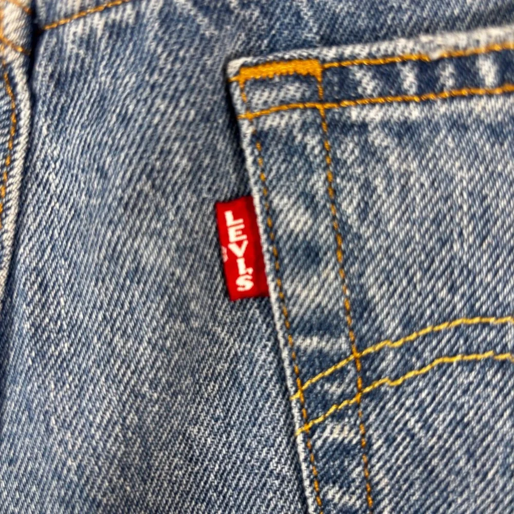 Levis 501 Big E Cut Off Shorts Womens 31 Blue Premium Excellent Distressed Denim